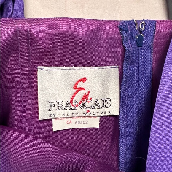 Vintage Designer Elegant and Dramatic Purple Dress - Picture 3 of 6